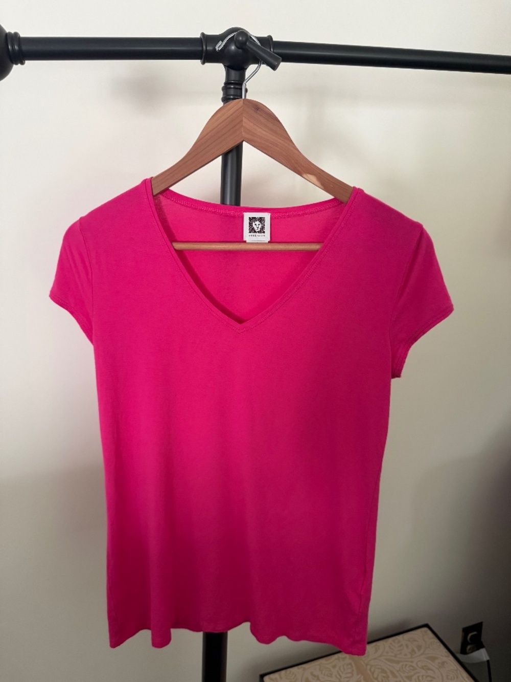 Anne Klein Sport Hot Pink V-Neck Short Sleeve Tee Top